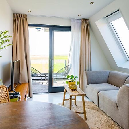 The Sunset Apartments Холум Екстериор снимка