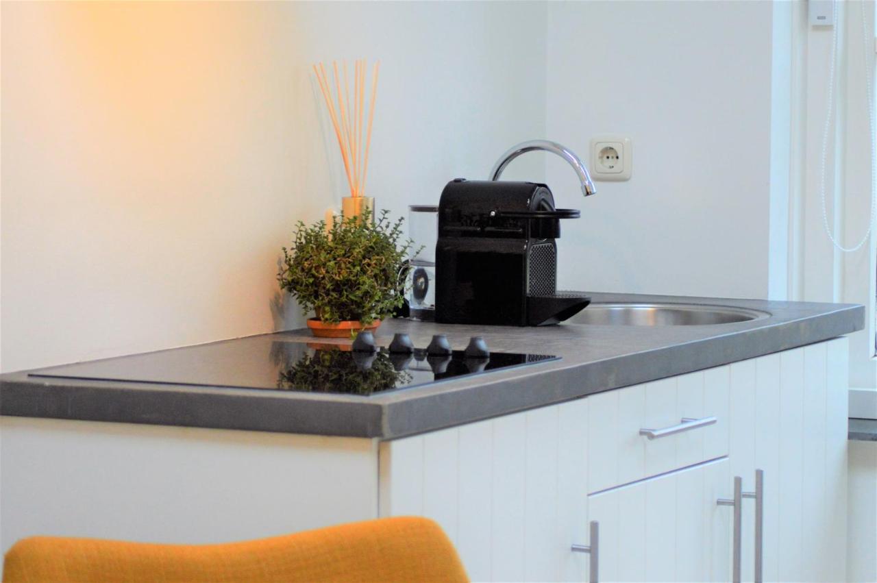 The Sunset Apartments Холум Екстериор снимка