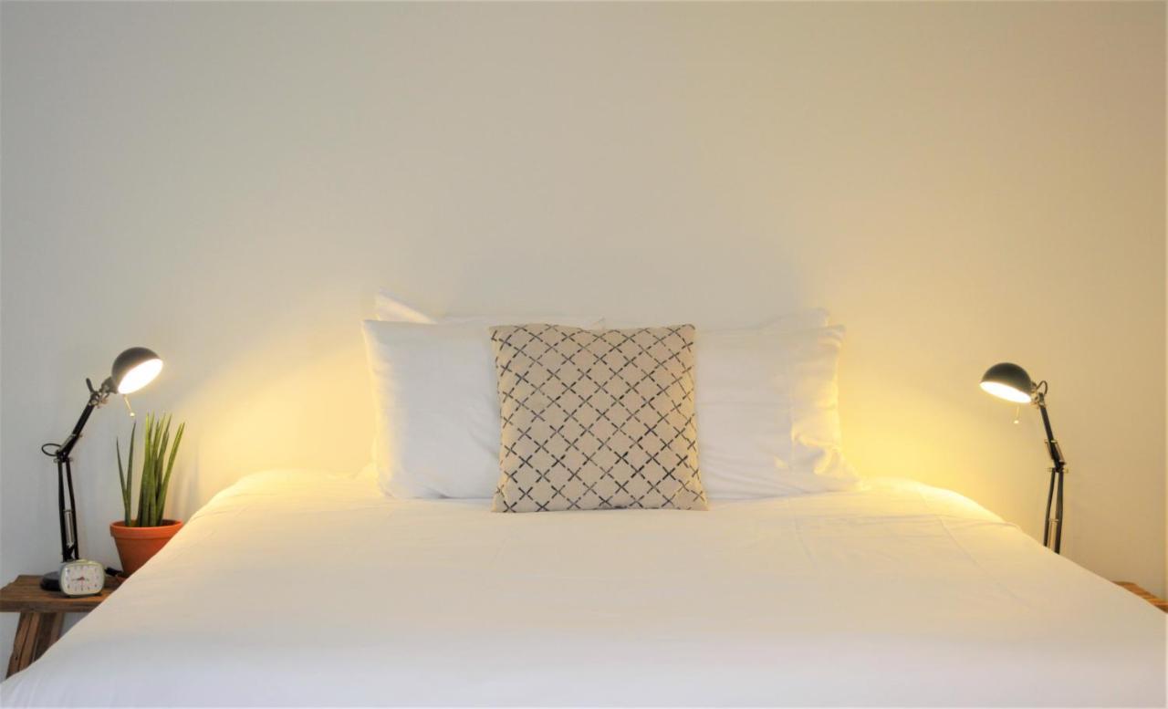 The Sunset Apartments Холум Екстериор снимка