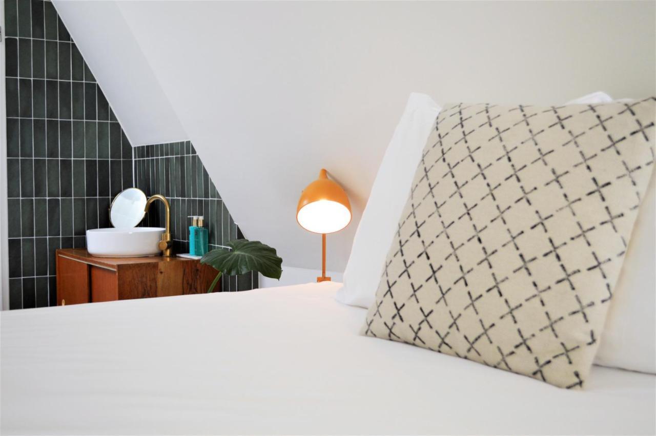 The Sunset Apartments Холум Екстериор снимка